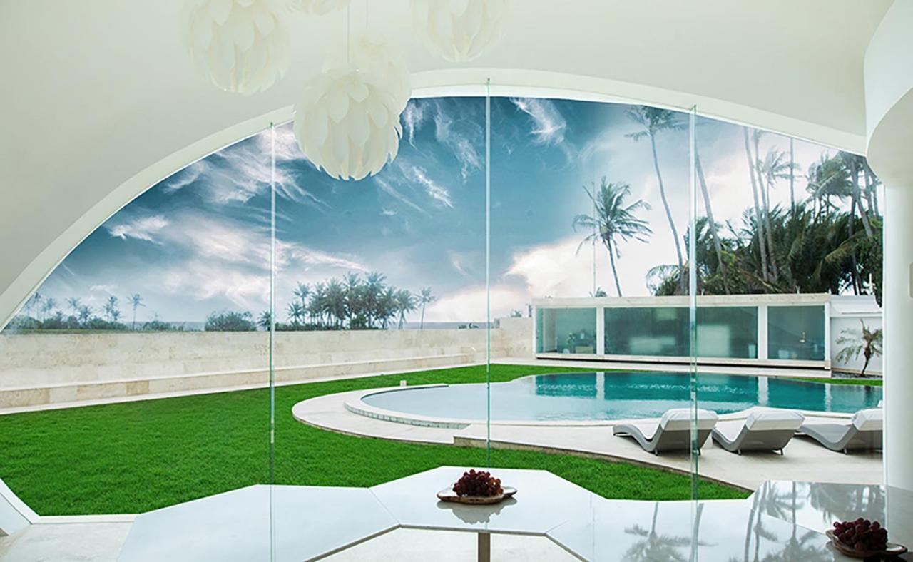 The Cloud Beachfront Villa Tabanan Extérieur photo